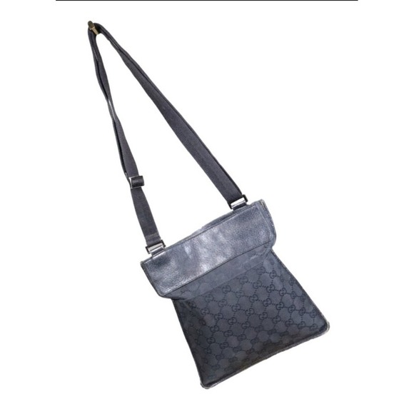 Gucci Black GG Canvas Crossbody Bag Messenger Shoulder Bag Italy Designer